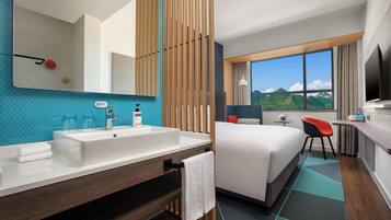 Roupas de cama premium, edredons de pluma, cofres nos quartos