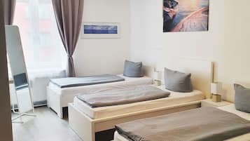 3 bedrooms, iron/ironing board, travel crib, WiFi (free)