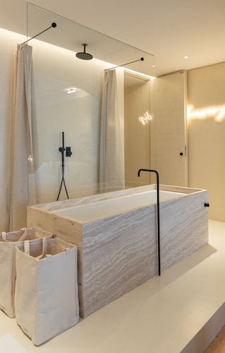 Almadina Smart Luxury
