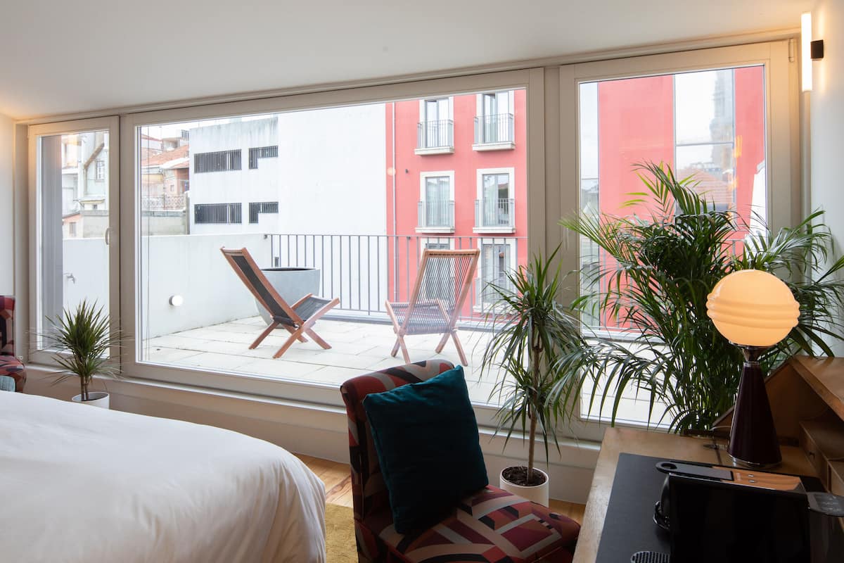 Superior Room with Balcony | In-room safe, desk, blackout curtains, soundproofing