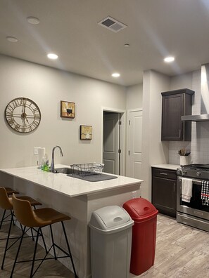 Fridge, microwave, oven, stovetop - Modern Comforts: 3-Bedroom Townhome w/ 2 kid friendly community pools 
 (Fort Collins)