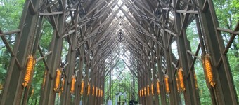 Beautiful LAKEFRONT Property across from Garvan Gardens