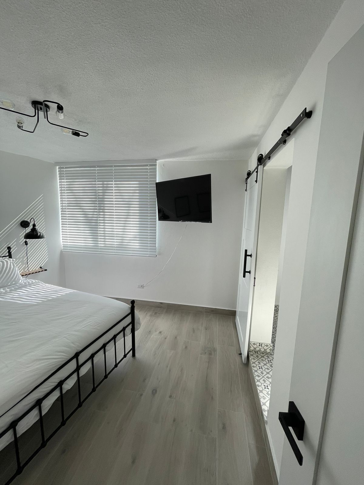 2 bedrooms, desk, iron/ironing board, travel cot