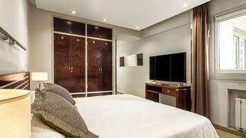 Superior Double Room | 2 bedrooms, desk, free WiFi, bed sheets