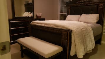 1 bedroom, desk, iron/ironing board, free WiFi