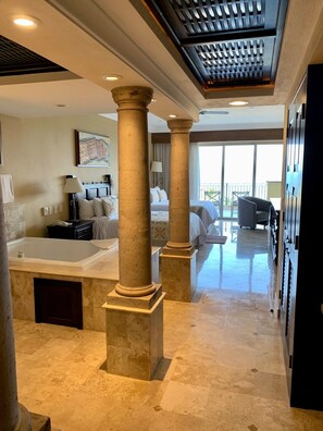 3 chambres, coffres-forts dans les chambres, fer et planche à repasser