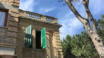 DĂ©tail de lâextĂ©rieur