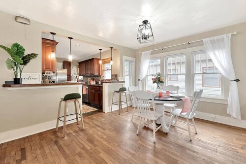 BOHO Funky Bunk with Game room and Hot Tub