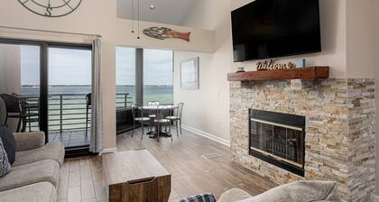 Spacious 3 bedroom Condo at Palm Beach Club-203