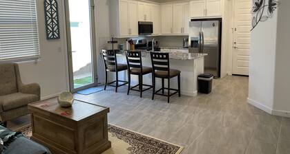 Charming 1 bedroom/ 1 bathroom Casita space.