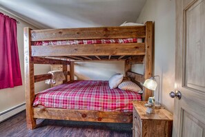 2 chambres, bureau, Wi-Fi gratuit, draps fournis