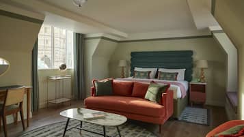 Suite, 1 King Bed, Corner (Super King) | In-room safe, individually decorated, individually furnished, desk