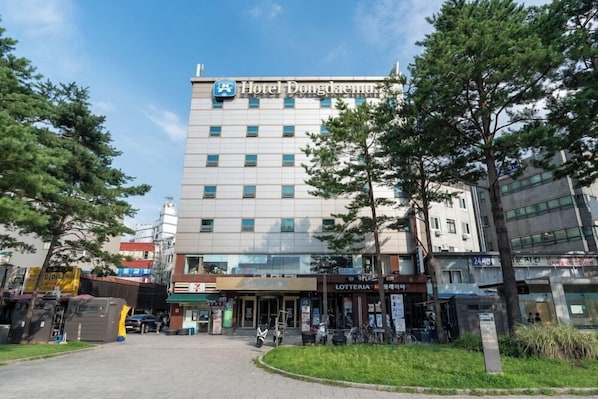 Exterior - Dongdaemun (Seoul)