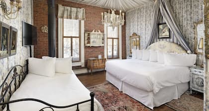 The Residence Hotel