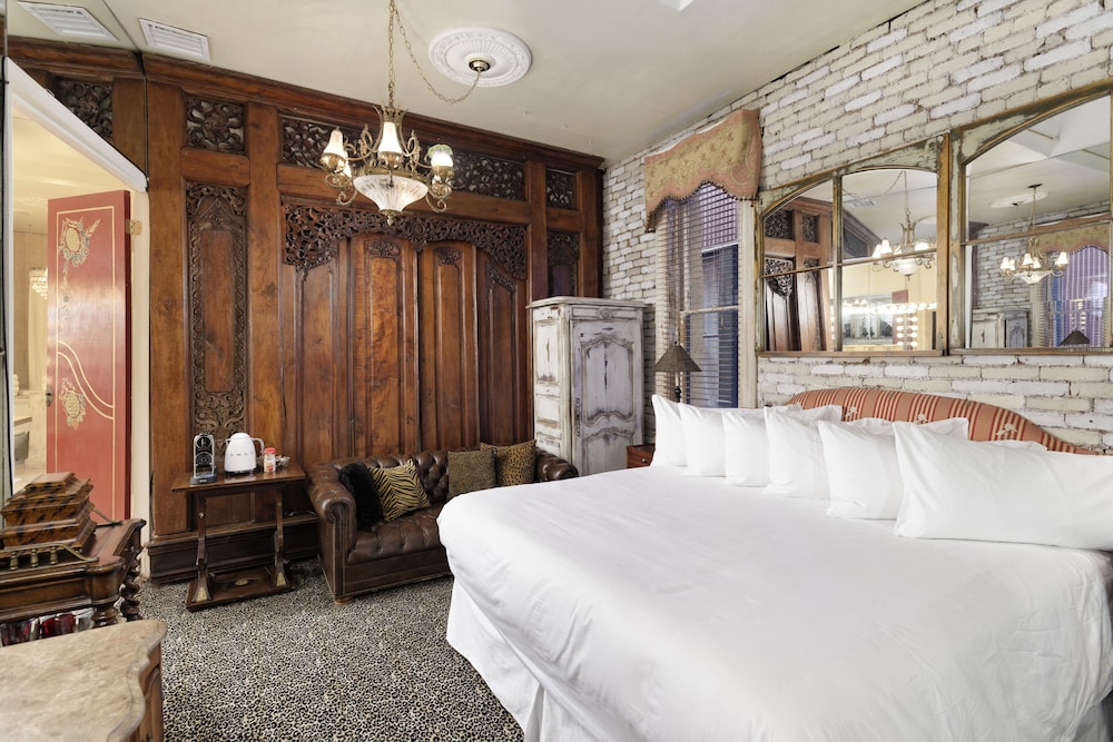 The Residence Hotel by null