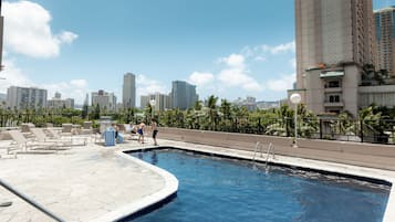 Piscine extérieure