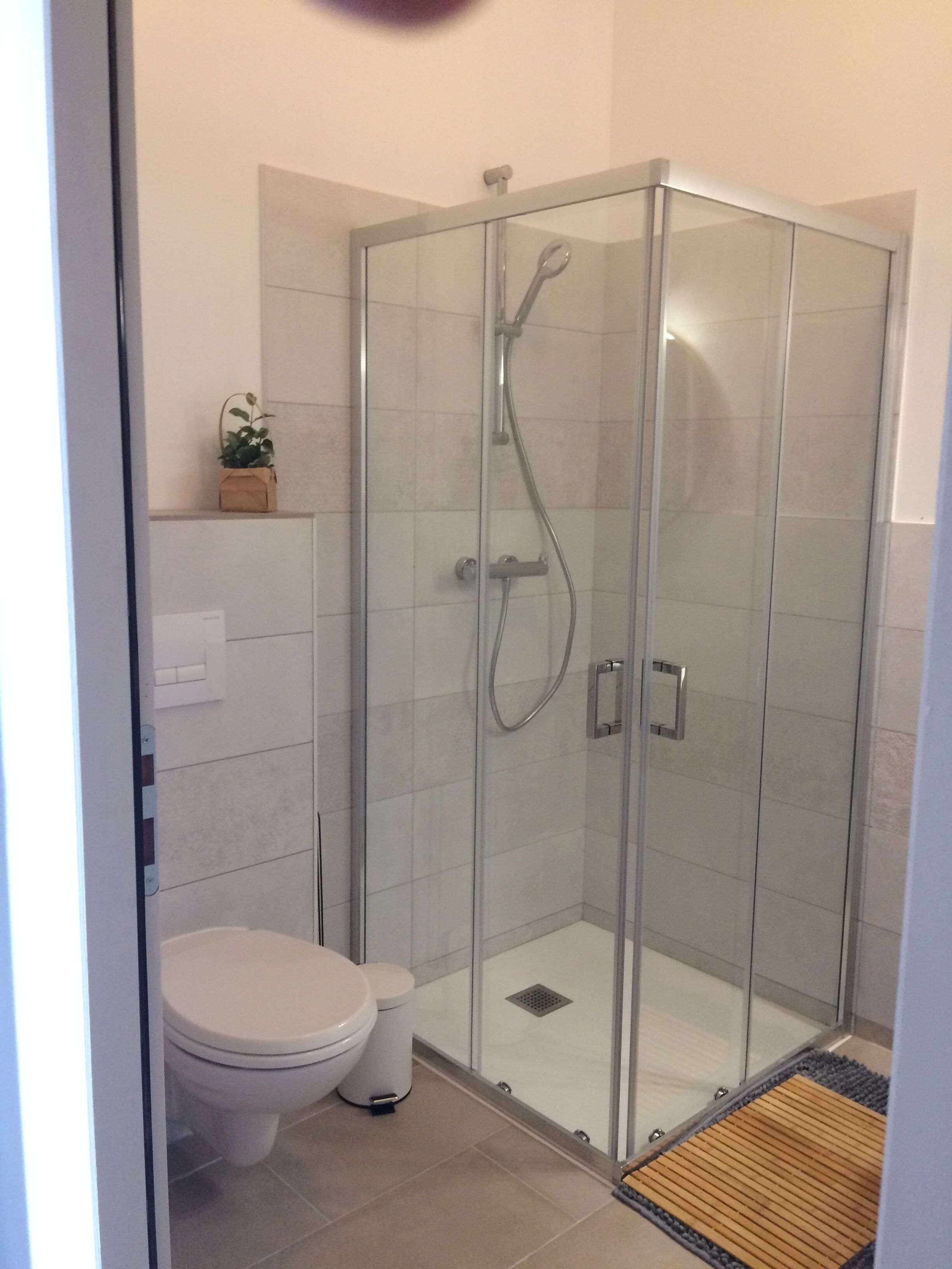Comfort tweepersoonskamer | Badkamer met douche
