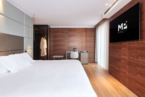 Suite | Minibar, in-room safe, desk, free WiFi - HOTEL MyPALACE LEÓN (León)