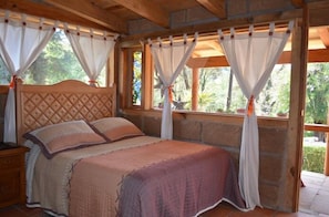 高级双人房 | 免费 WiFi