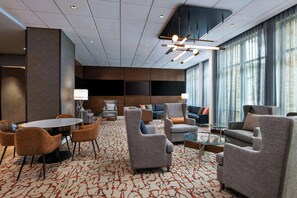 Lobby lounge - Courtyard By Marriott Austin Dripping Springs (Dripping Springs)