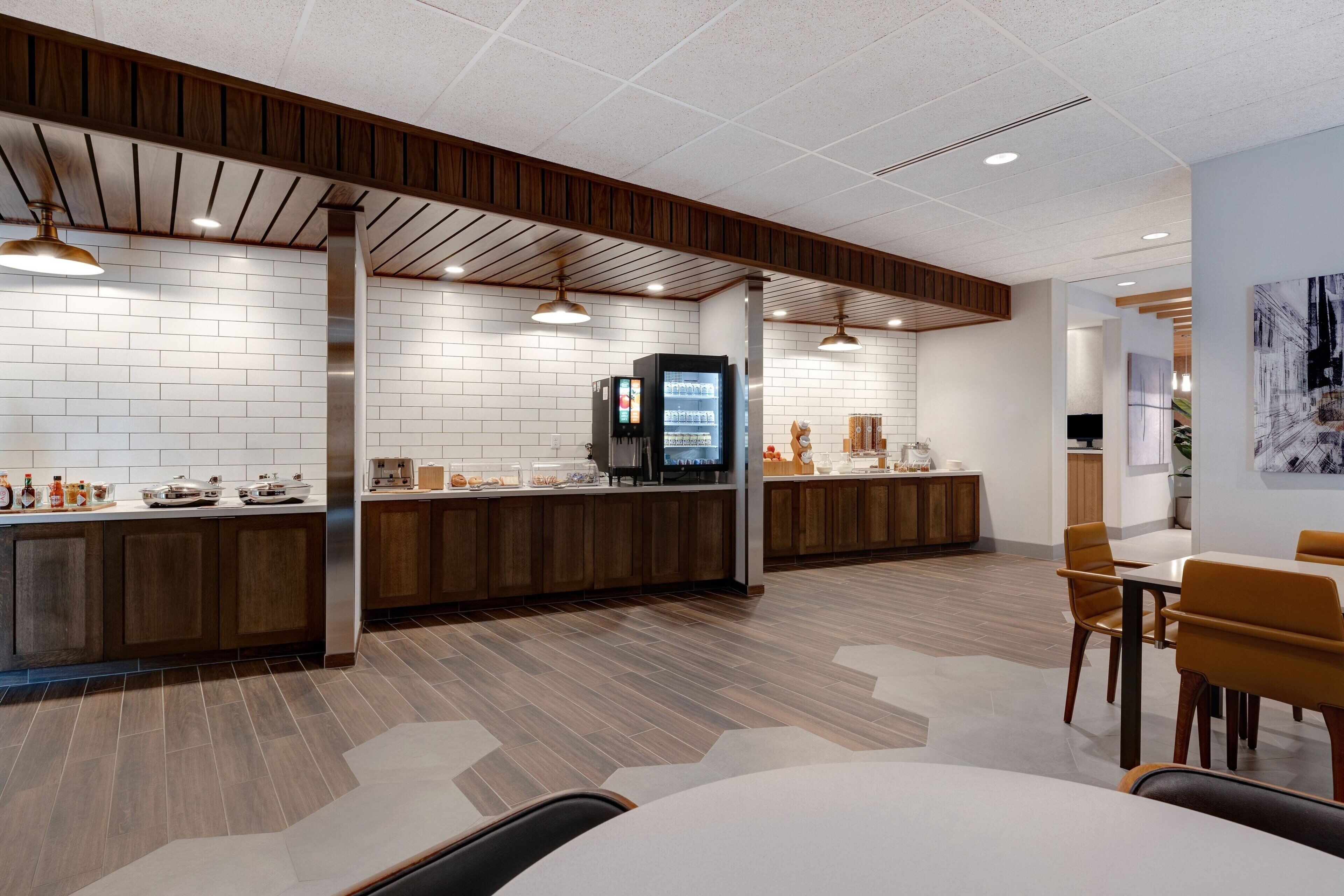 free daily continental breakfast