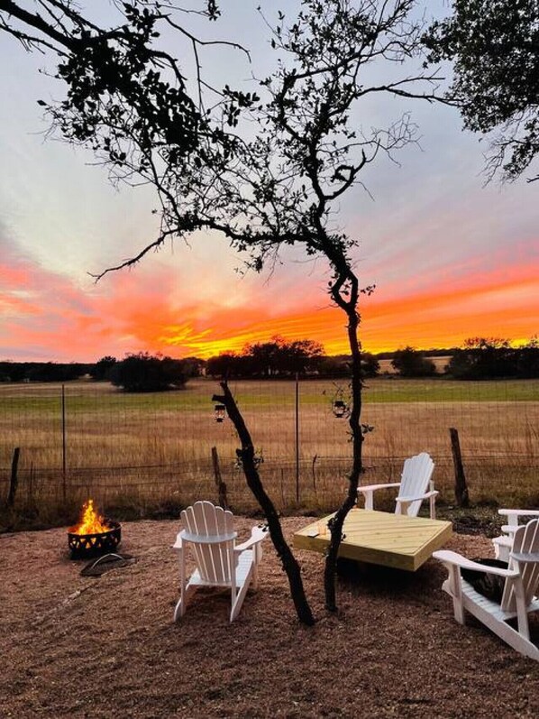 Property grounds - Magical Treehouse with Swinging Daybed,Outdoor Tub (Wimberley)