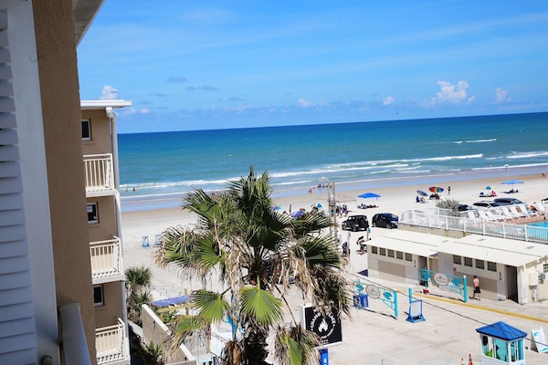 Relax • Unwind
No drive beach access go left. Drive on beach access ($) go right