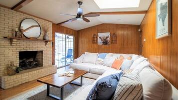 تلفزيون ذكي