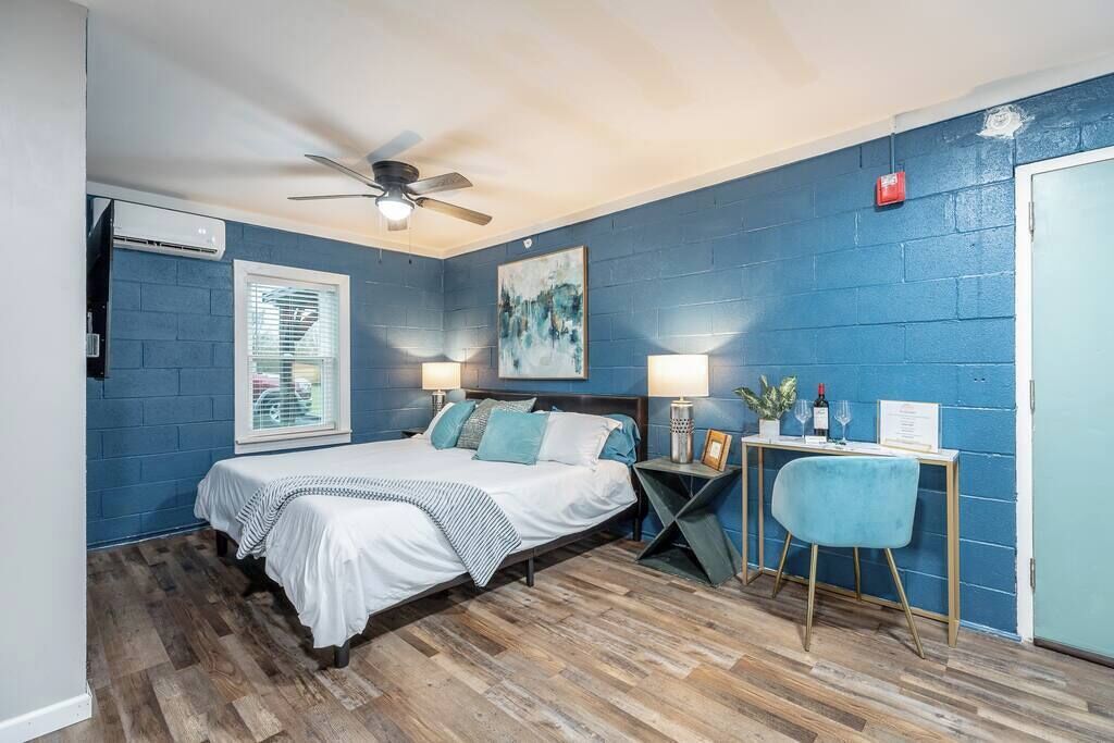 1 bedroom, iron/ironing board, travel crib, WiFi (free)