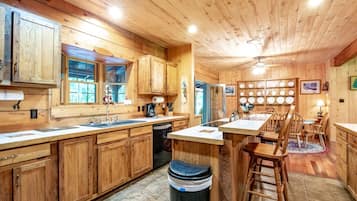 Rumah (Back Country Cabin) | Eksterior