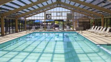 Piscine couverte, piscine extérieure