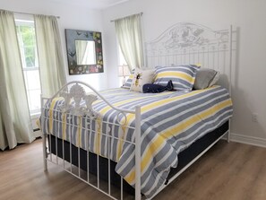 4 makuuhuonetta, ilmainen Wi-Fi, vuodevaatteet