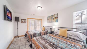 2 bedrooms, free WiFi, bed sheets