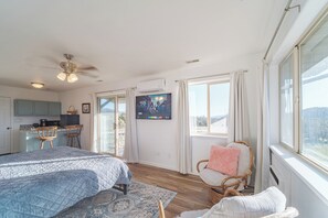 1 bedroom, free WiFi, bed sheets - The Harmony Studio at Wind Walker Homestead (Spring City)