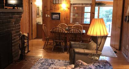 Fence Lake Retreat w/ dock