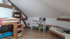 4 bedrooms, WiFi