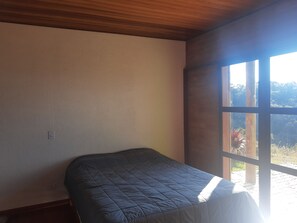 2 quartos, Wi-Fi de cortesia, roupa de cama