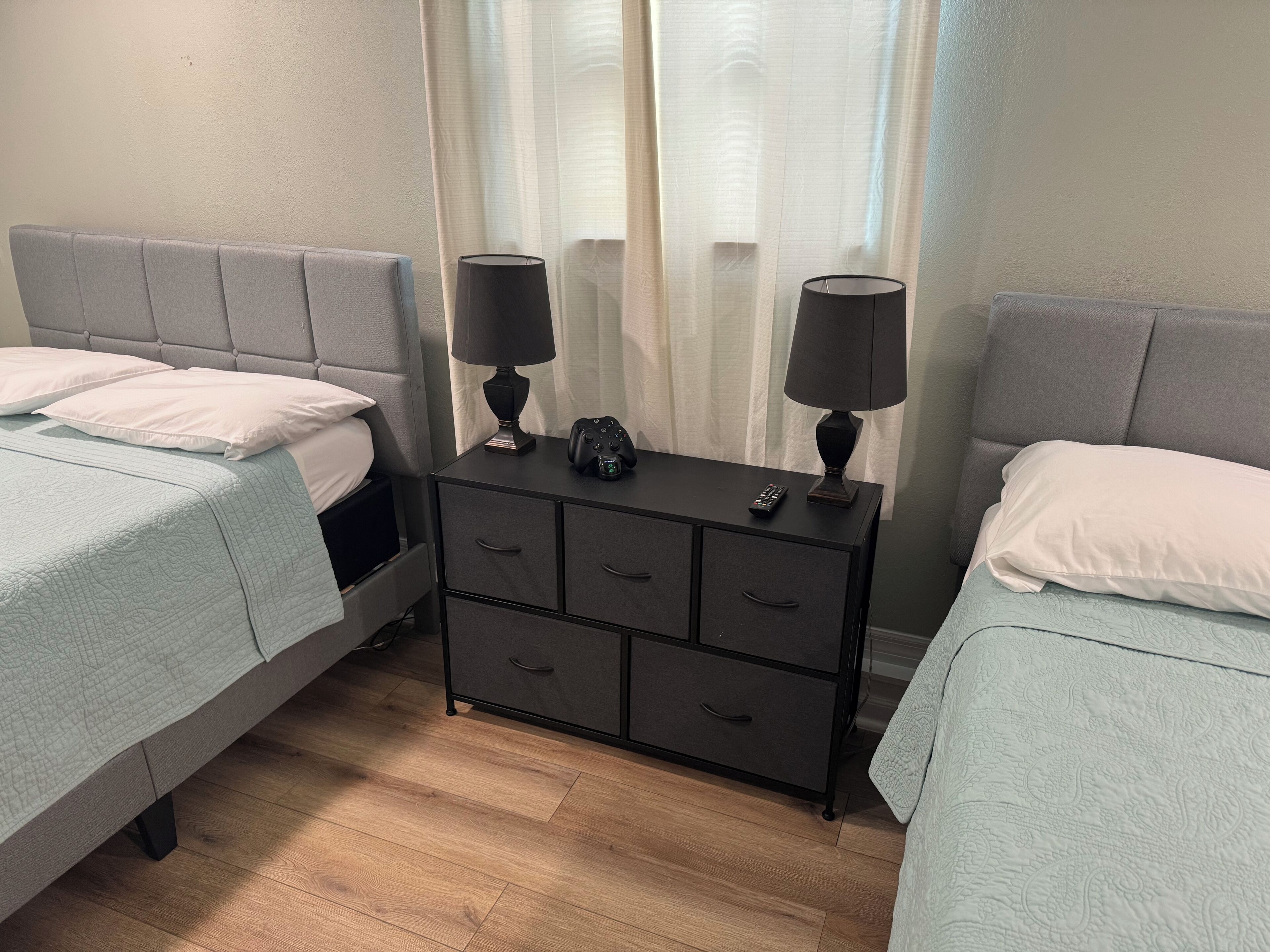 3 bedrooms, desk, free WiFi, bed sheets