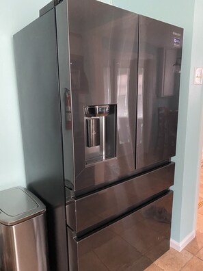 Interior - Crystal Beach Cozy Cottage - Your Perfect Vacation Escape! (Palm Harbor)