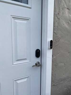 Exterior detail - Crystal Beach Cozy Cottage - Your Perfect Vacation Escape! (Palm Harbor)