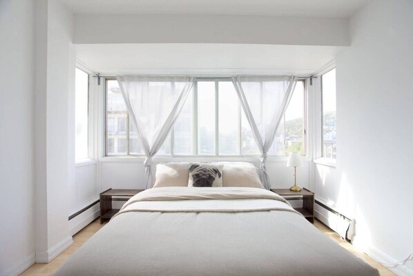 Desk, iron/ironing board, travel crib, WiFi