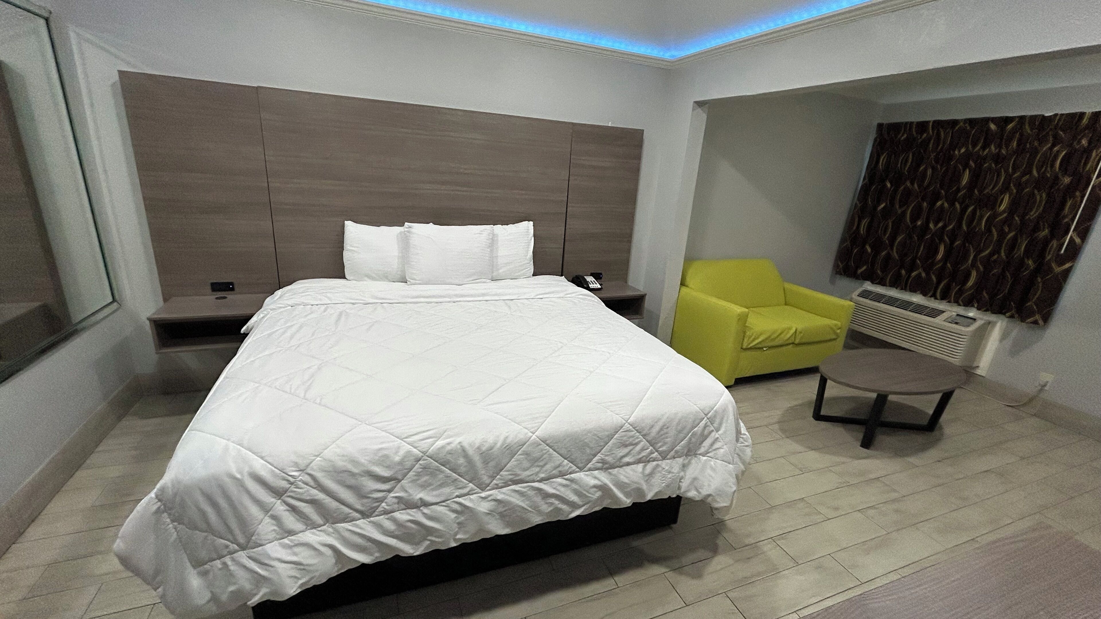 熨斗/熨衣板、免費無線上網、床單