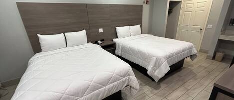 Iron/ironing board, free WiFi, bed sheets