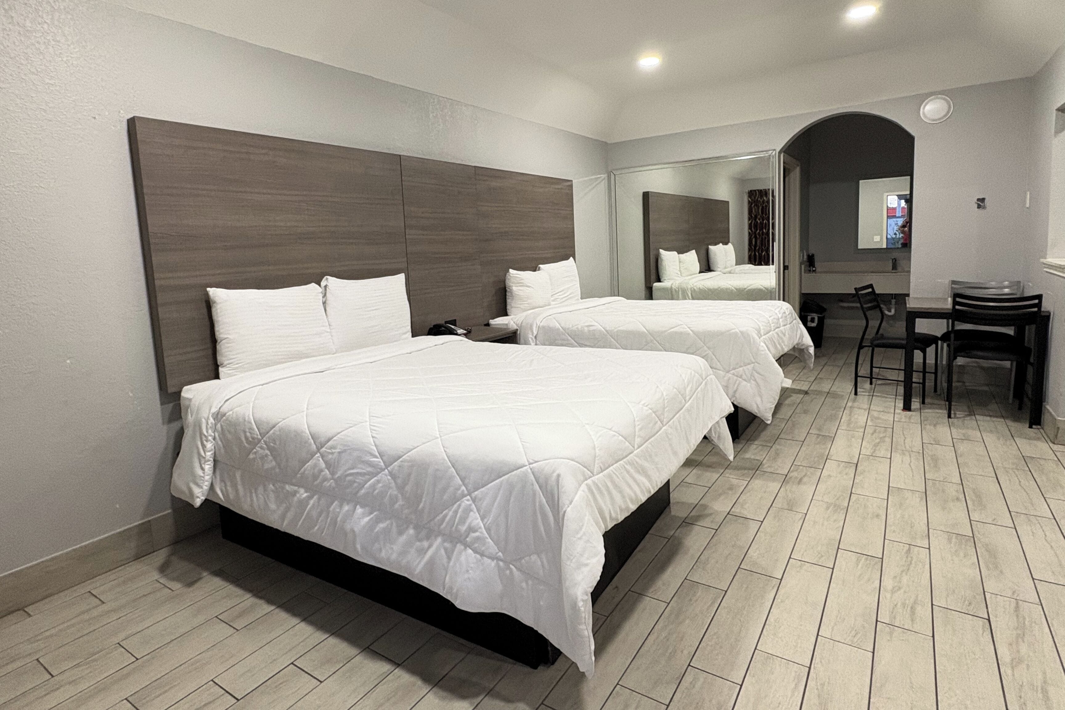 Apartment, Non Smoking (Double Queen Bed)