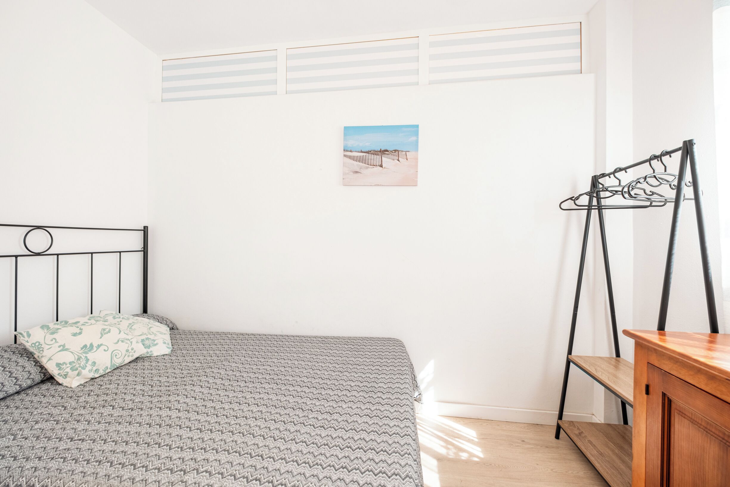 3 bedrooms, free WiFi, bed sheets