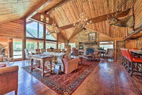 Fish Creek Ranch Lodge with Hot Tub and Game Room