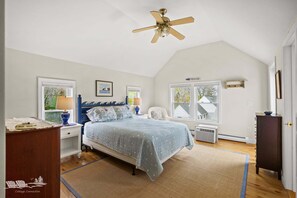 4 chambres, bureau, fer et planche à repasser, Wi-Fi gratuit