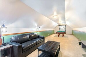 Smart TV, fireplace, offices
