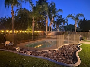 Pool - Revitalizing 3 Bedroom Home in Bakersfield with Pool and Wi-fi (Bakersfield)