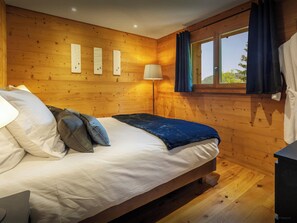 4 sovrum, strykjärn/strykbräda, wi-fi och sängkläder